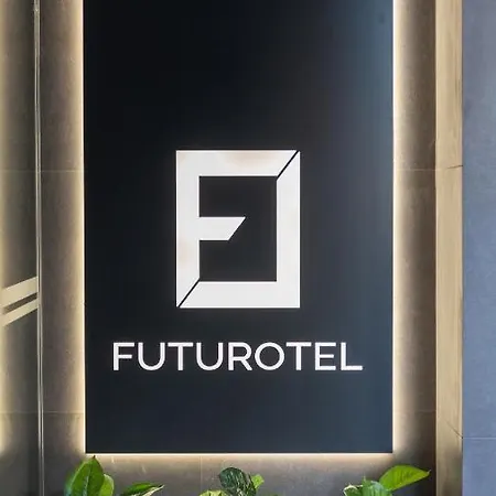 מלון קפסולה Futurotel Malagueta 3*